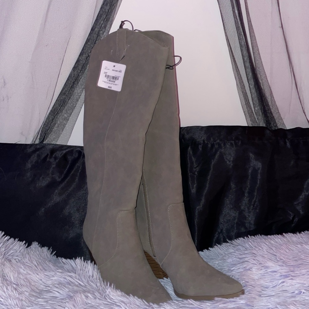 a.n.a boots